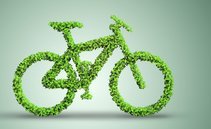 Novità per le e-bike: obbligatori tachimetro e luci accese anche di giorno