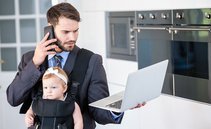 Quant'è dura essere genitori che lavorano: a meno di non vivere in Islanda o Canada